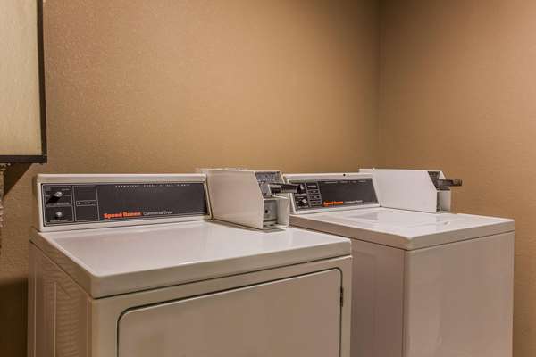 Amenities - Clarion Hotel Airport & Conference Center Charlotte - I-77, Exit 6A