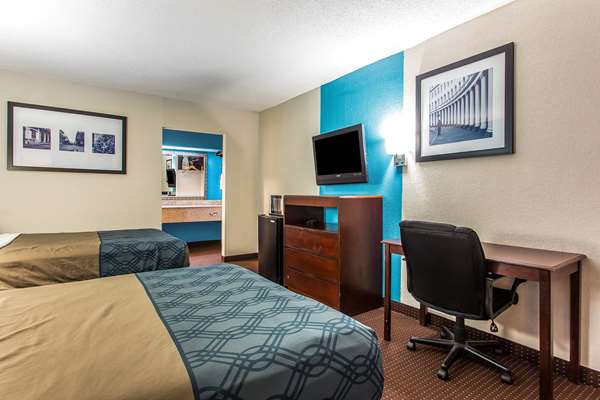  - Econo Lodge Elizabeth City