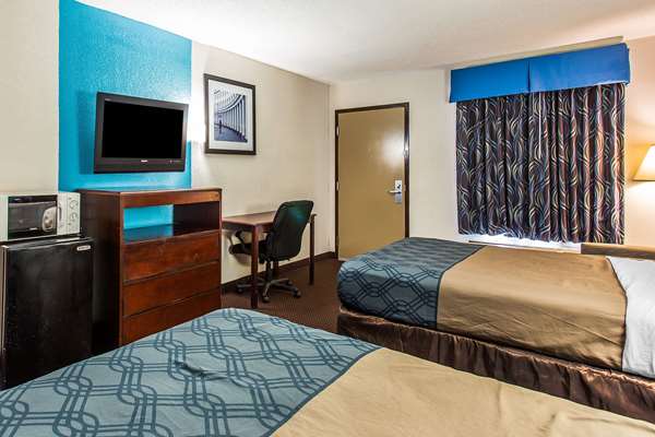  - Econo Lodge Elizabeth City
