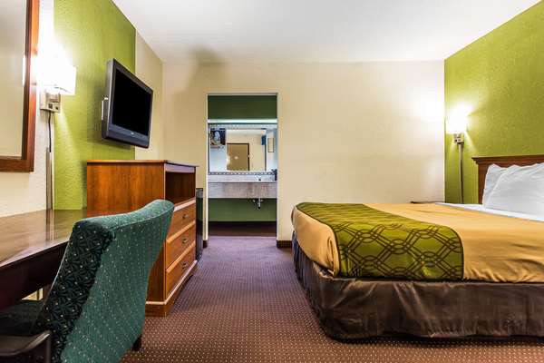  - Econo Lodge Elizabeth City