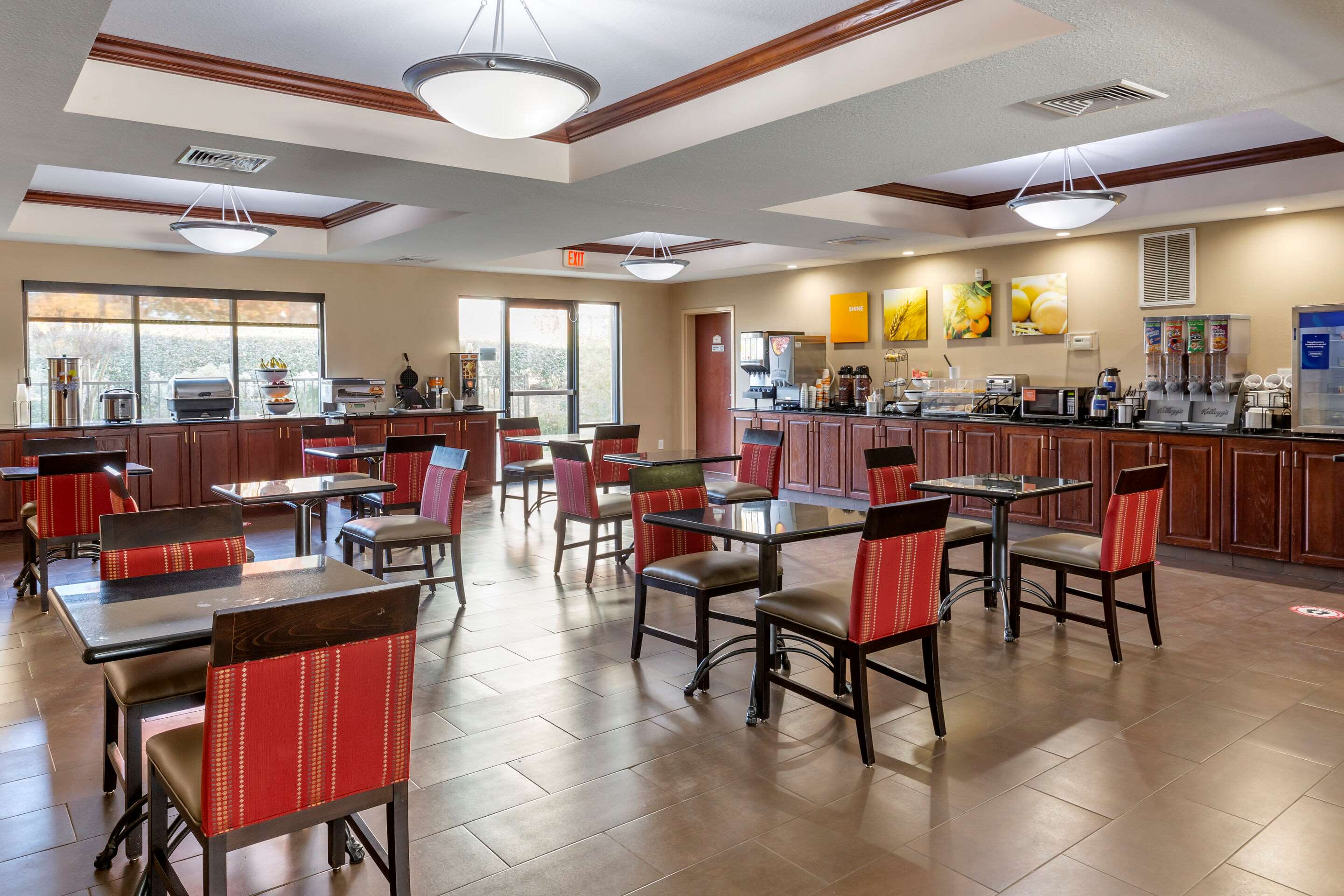 Breakfast area