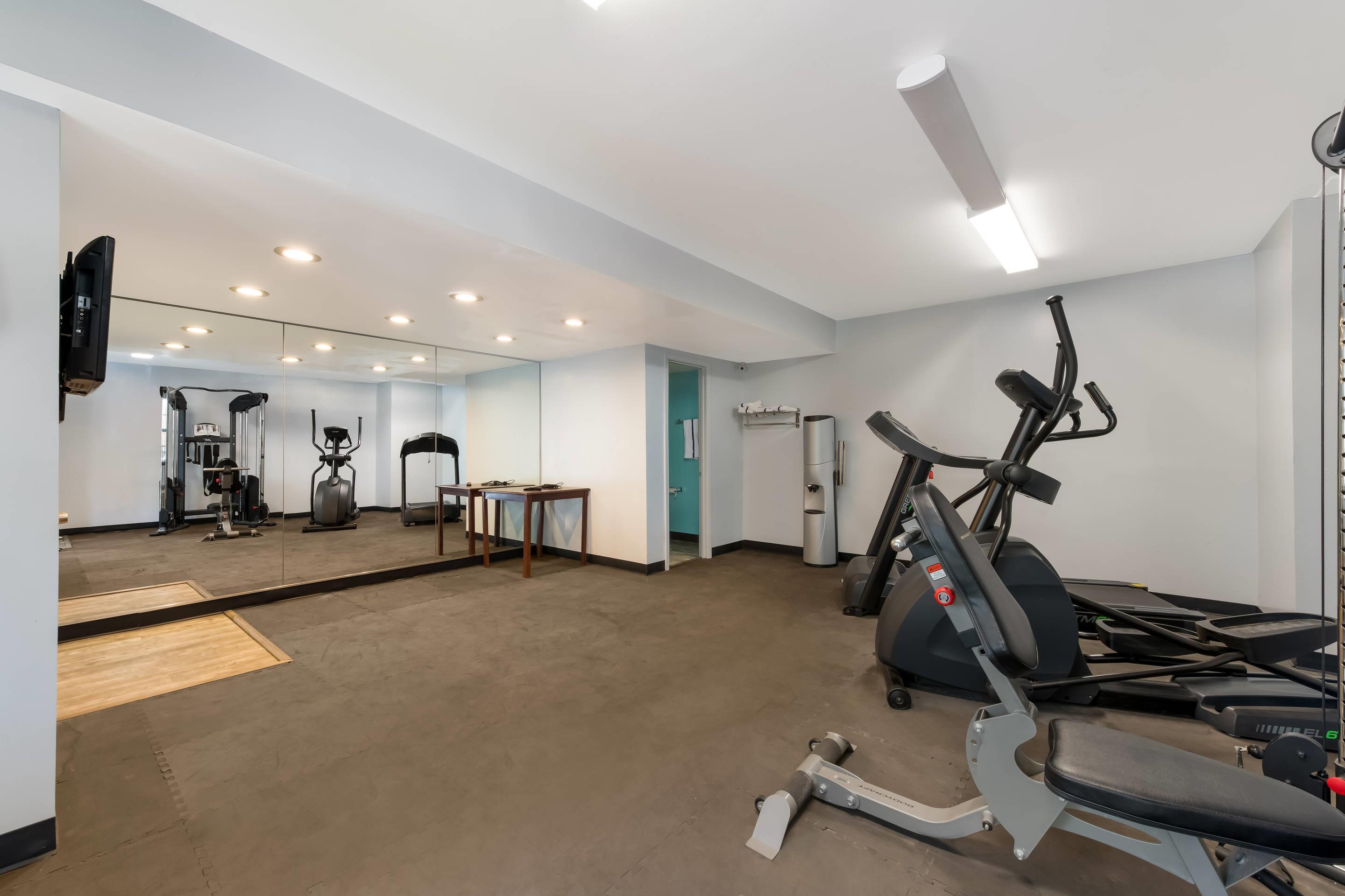Fitness center | Quality Inn & Suites Airport