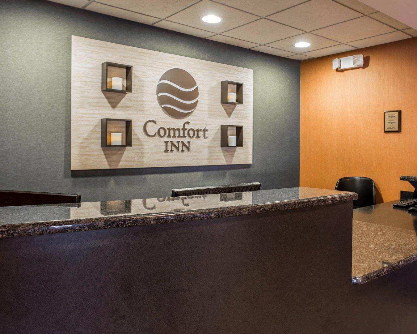 Vestíbulo del hotel | Comfort Inn & Suites