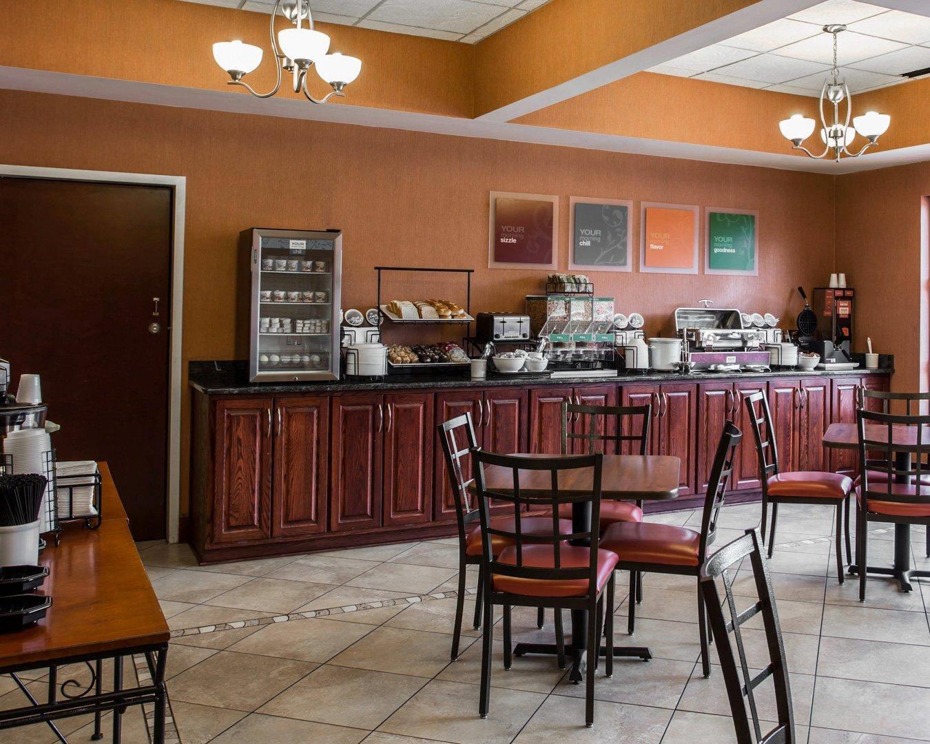 Área para desayunar | Comfort Inn & Suites
