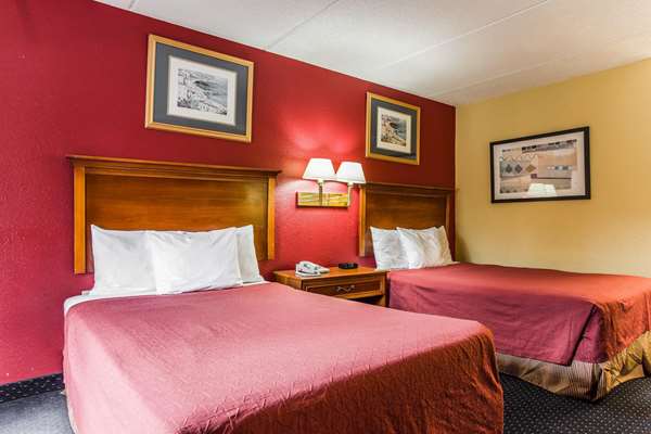  - Rodeway Inn I-85 Charlotte - I-85, Exit 36
