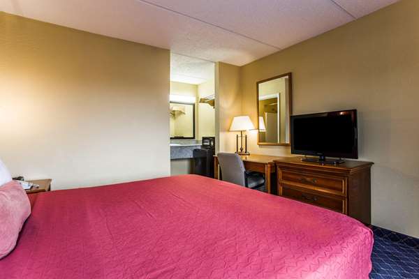  - Rodeway Inn I-85 Charlotte - I-85, Exit 36
