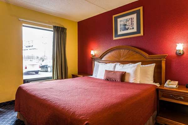  - Rodeway Inn I-85 Charlotte - I-85, Exit 36