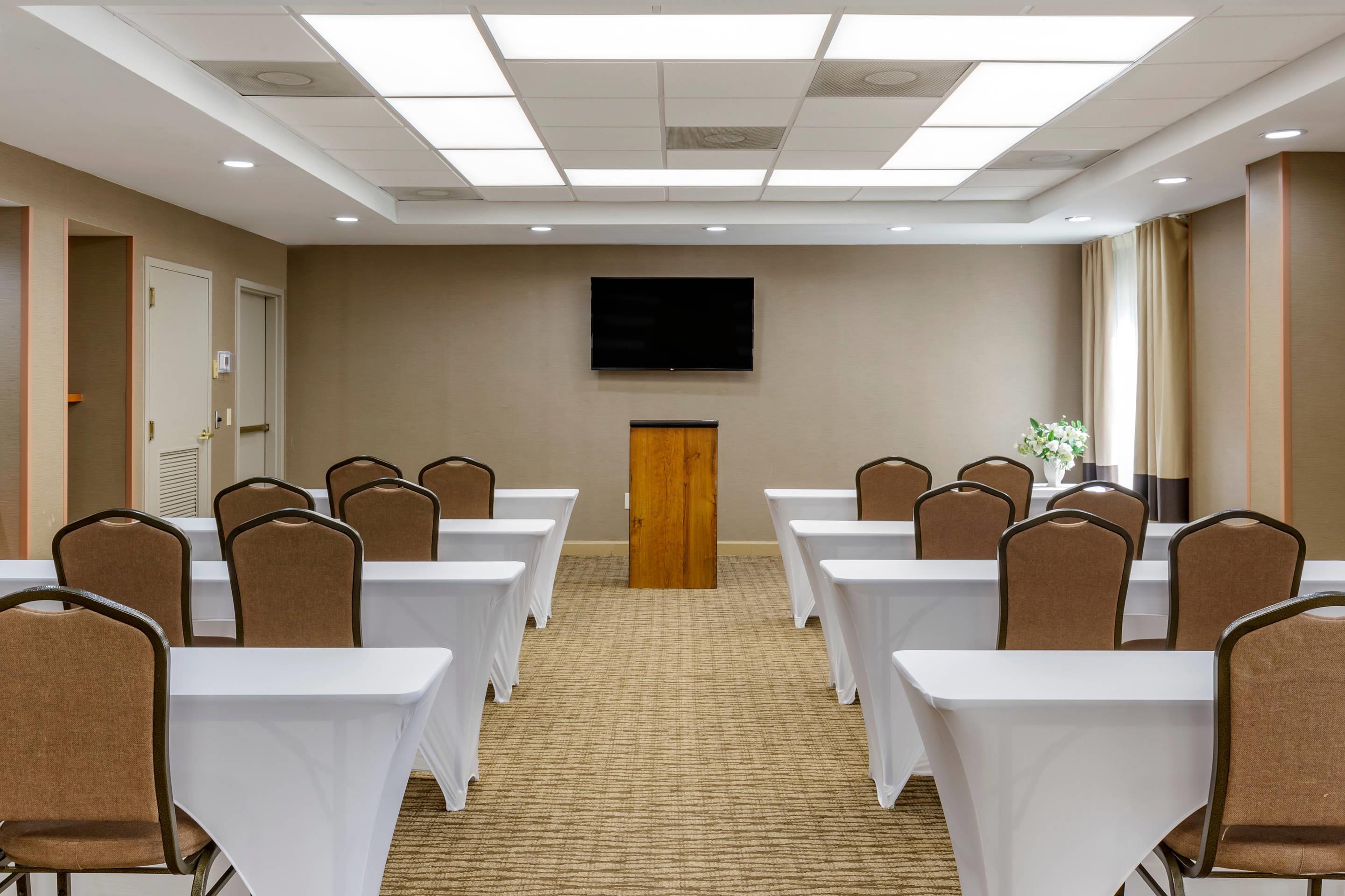 Conference Room | Comfort Inn Greensboro - Kernersville
