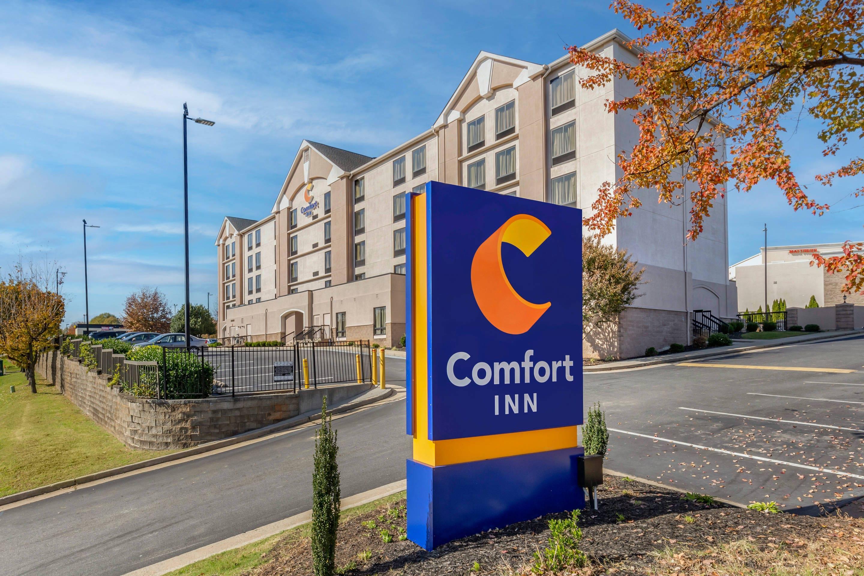 Hotel exterior | Comfort Inn Greensboro - Kernersville