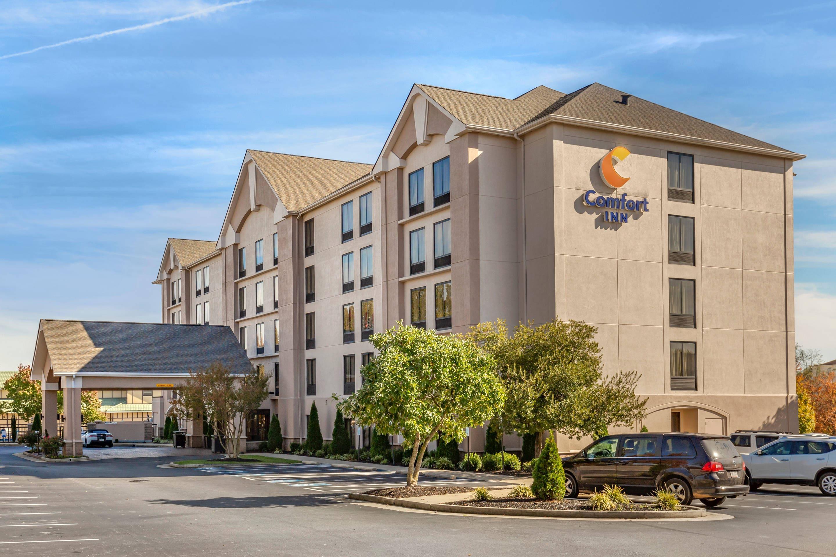 Hotel exterior | Comfort Inn Greensboro - Kernersville