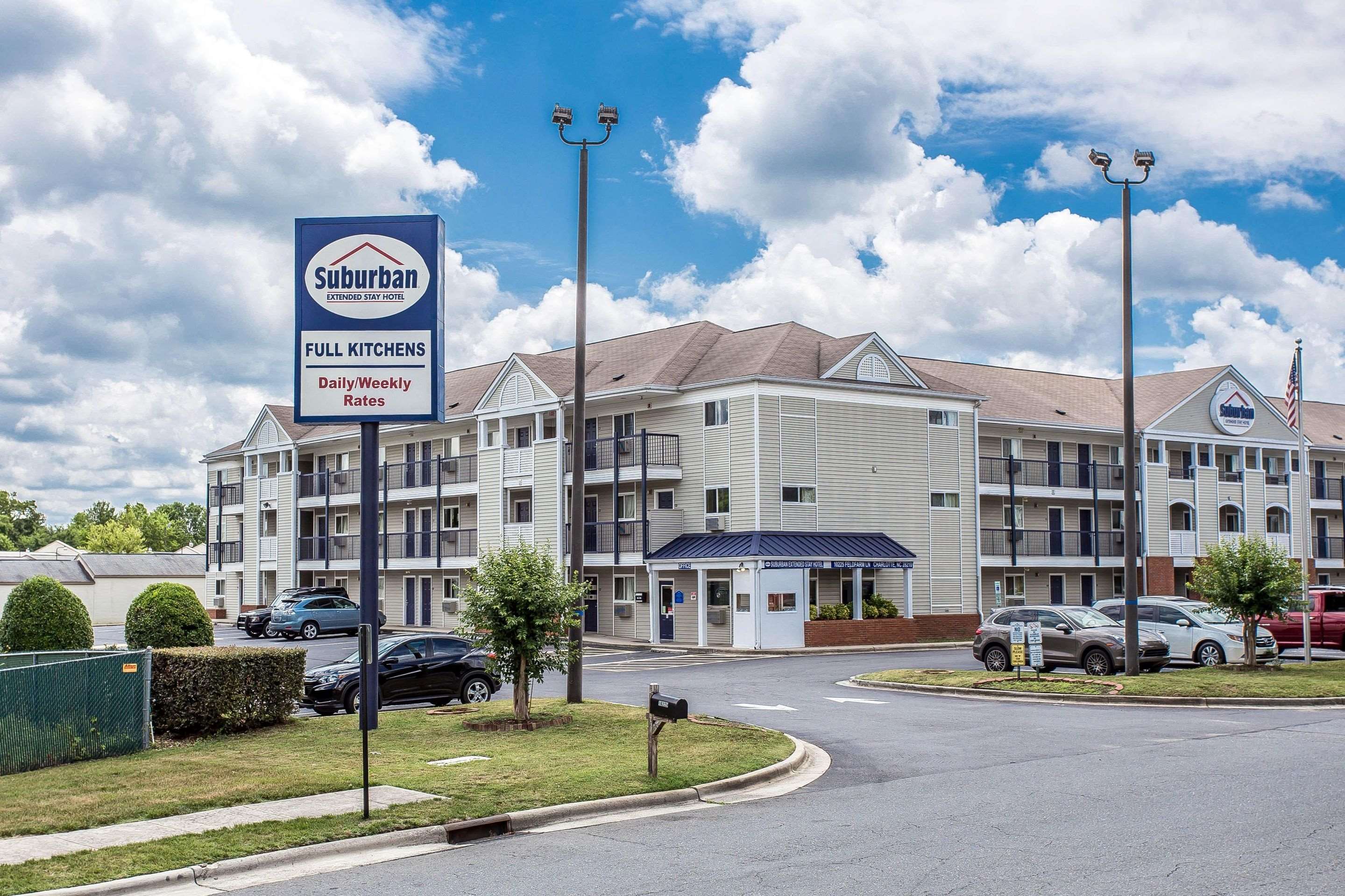 Suburban Extended Stay SE hotel in Charlotte, NC | Suburban Studios Charlotte-Ballantyne