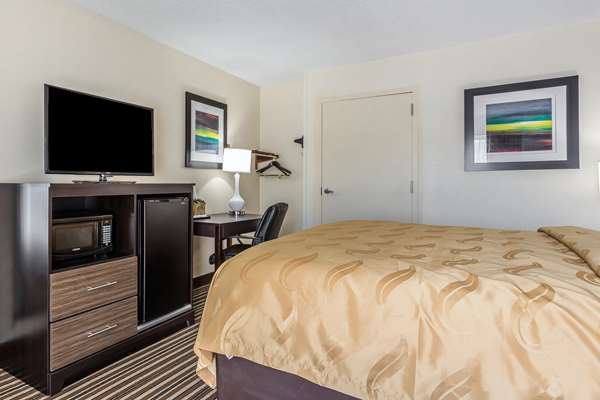  - Quality Inn Aberdeen