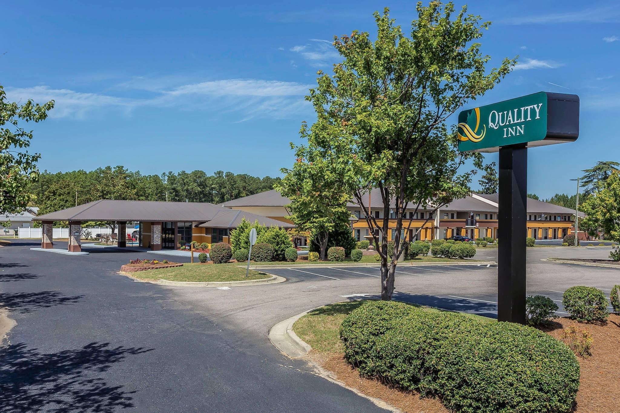 Hotel exterior | Quality Inn Pinehurst Area
