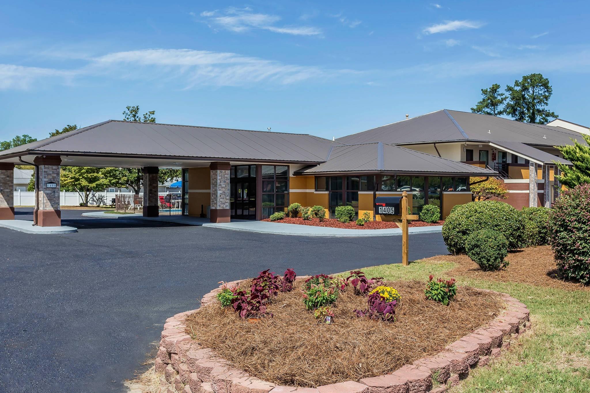 Hotel exterior | Quality Inn Pinehurst Area