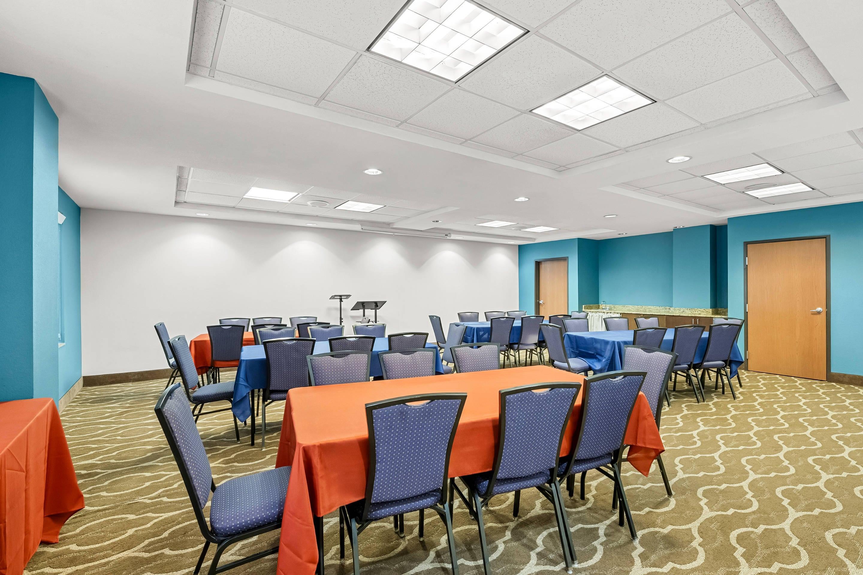 Meeting room | Comfort Suites Sanford