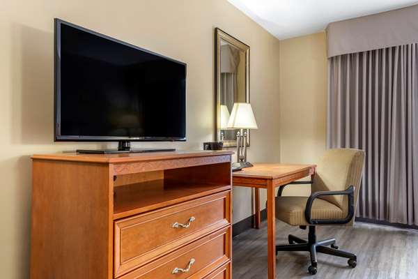  - Econo Lodge Southern Pines