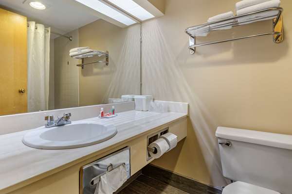  - Econo Lodge Southern Pines