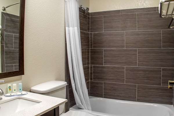  - Quality Inn & Suites Maggie Valley
