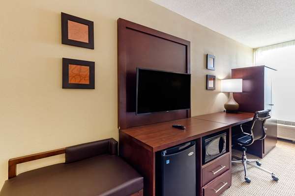  - Comfort Inn Medical Park Durham - I-85, Exit 174B