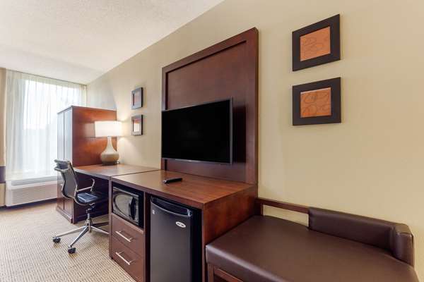  - Comfort Inn Medical Park Durham - I-85, Exit 174B