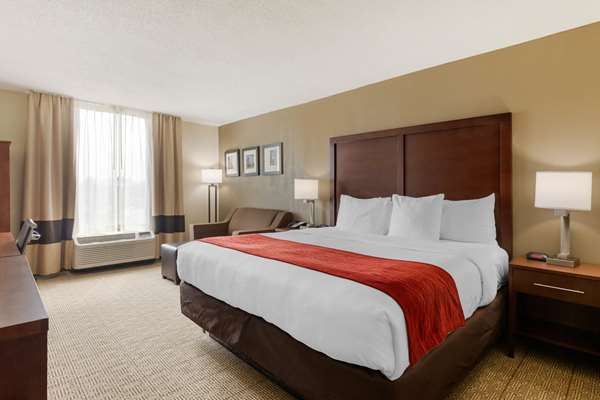 Suite - Comfort Inn Medical Park Durham - I-85, Exit 174B