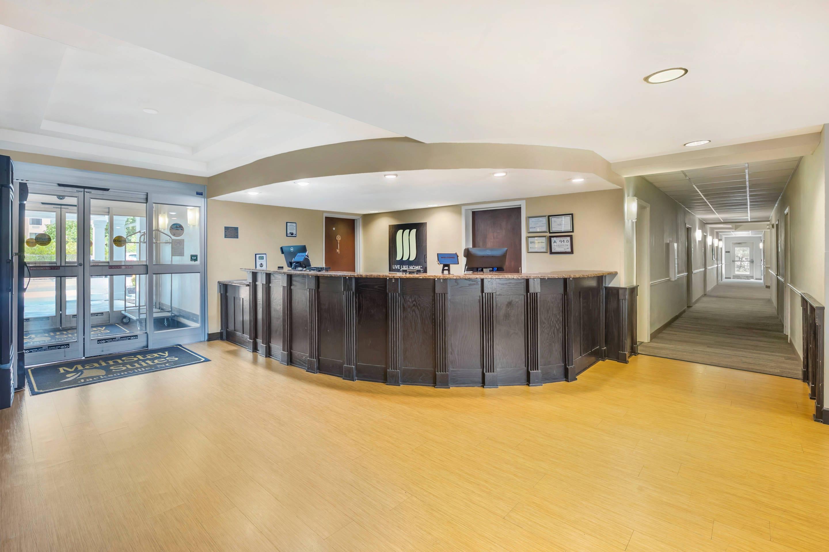 Hotel lobby | MainStay Suites Jacksonville near Camp Lejeune