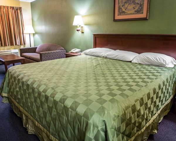  - Rodeway Inn & Suites Plymouth