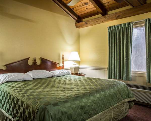 Suite - Rodeway Inn & Suites Plymouth