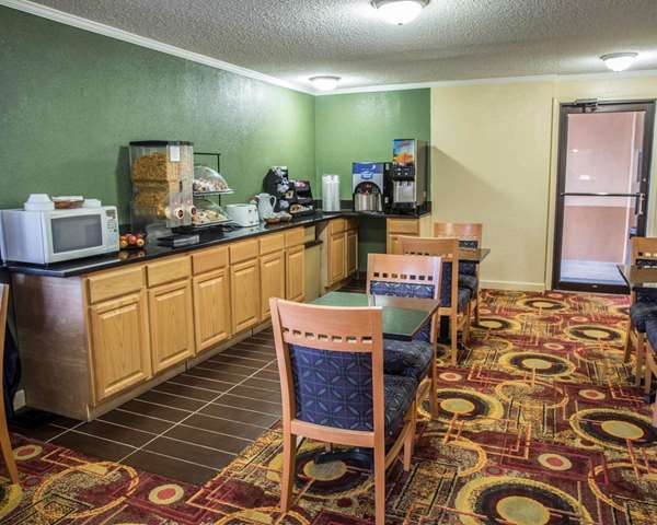 Amenities - Rodeway Inn & Suites Plymouth