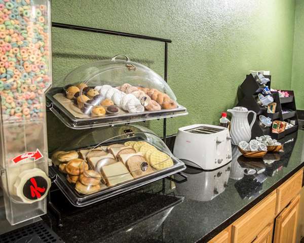 Amenities - Rodeway Inn & Suites Plymouth