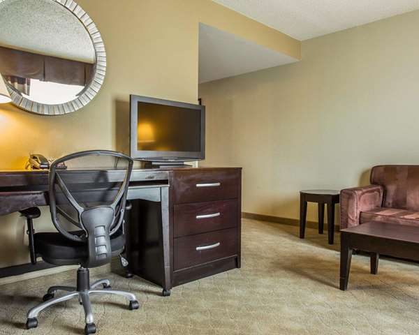 Suite - Comfort Suites Huntersville - I-77, Exit 23