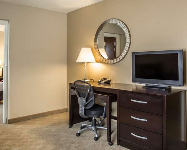 Suite - Comfort Suites Huntersville - I-77, Exit 23