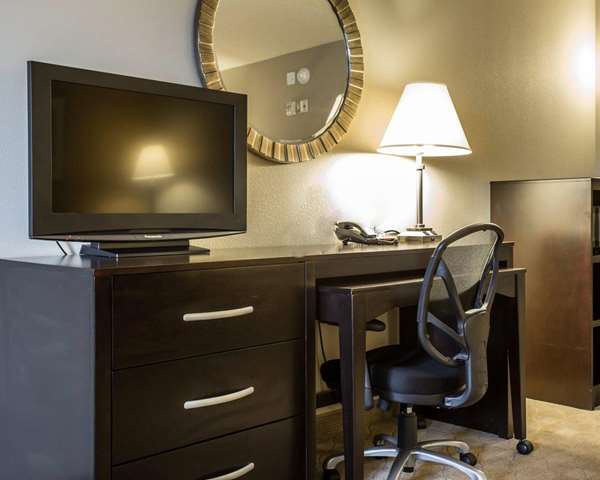 Suite - Comfort Suites Huntersville - I-77, Exit 23