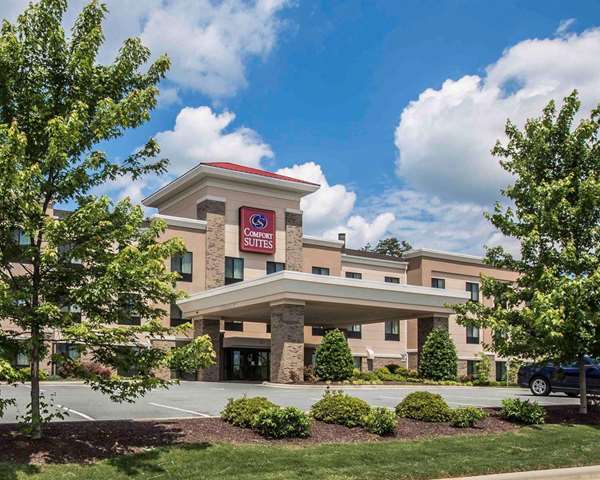 Exterior view - Comfort Suites Whitsett - I-40 & I-85, Exit 135