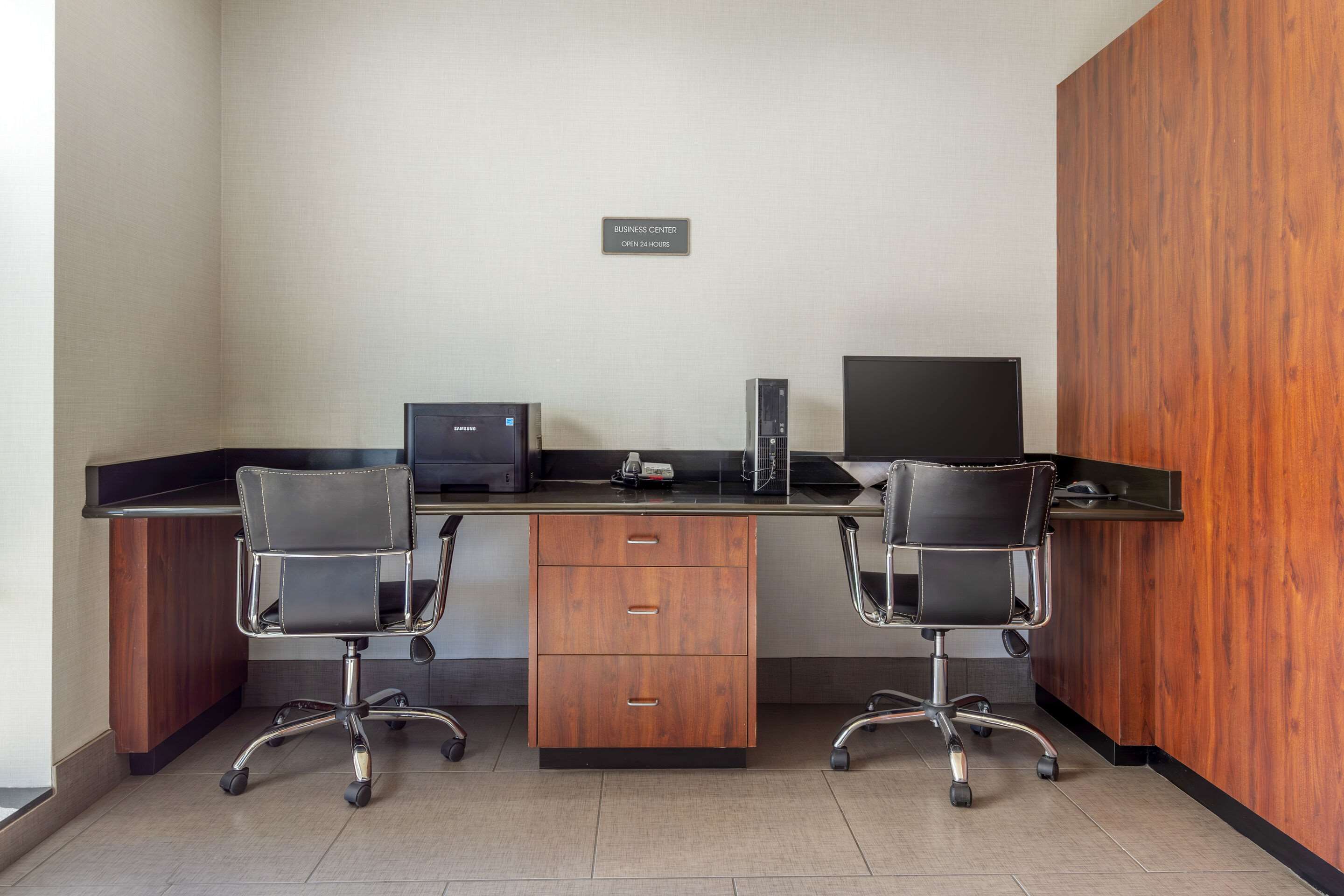 Business center | Comfort Suites Whitsett - Greensboro East