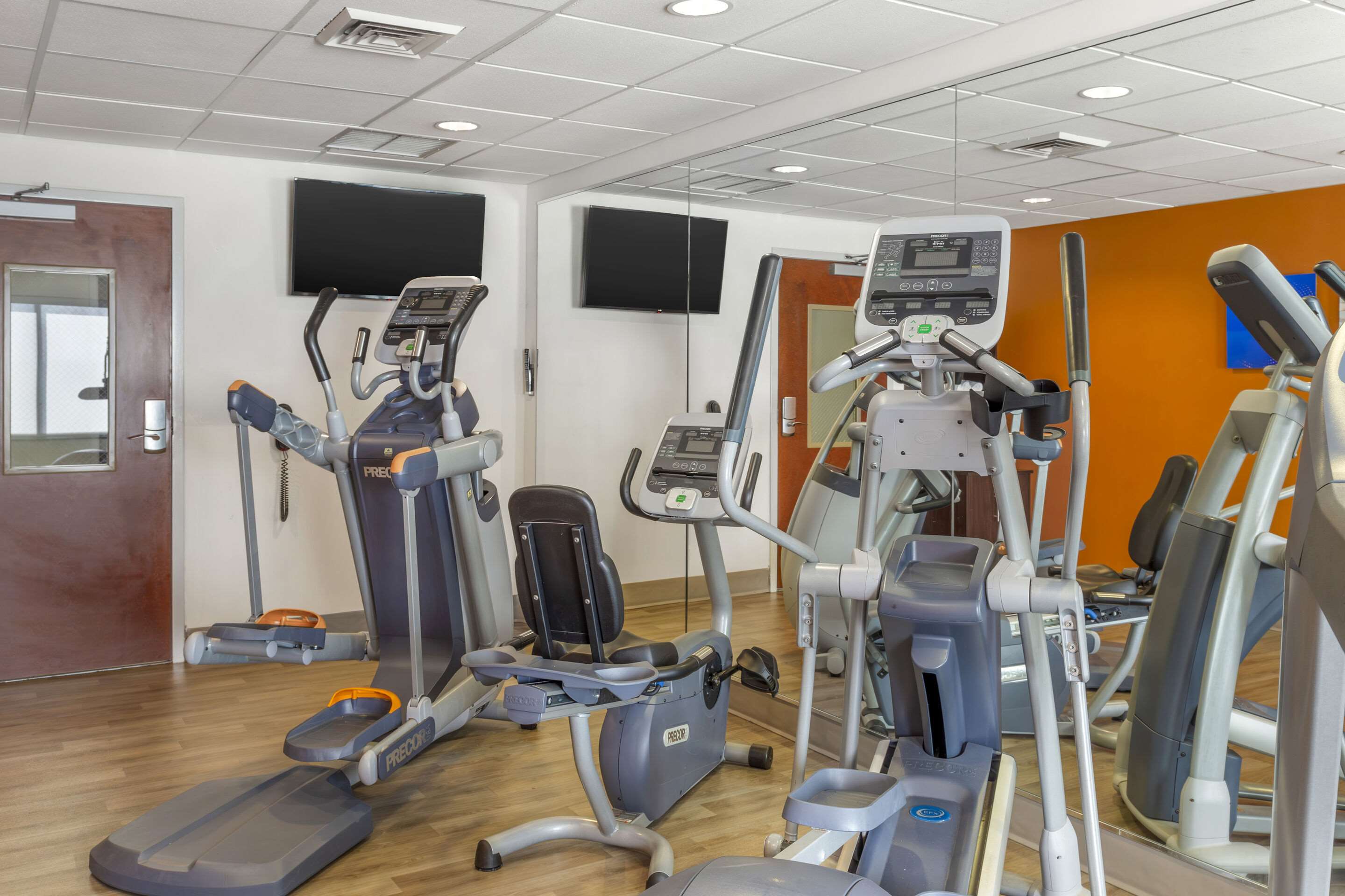 Fitness center | Comfort Suites Whitsett - Greensboro East