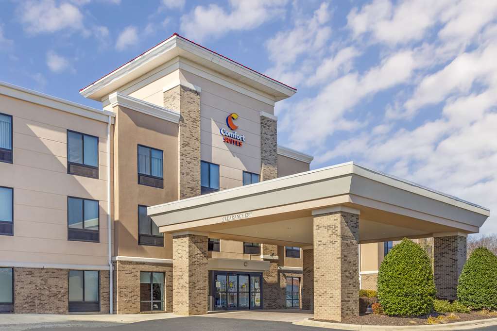 Comfort Suites
