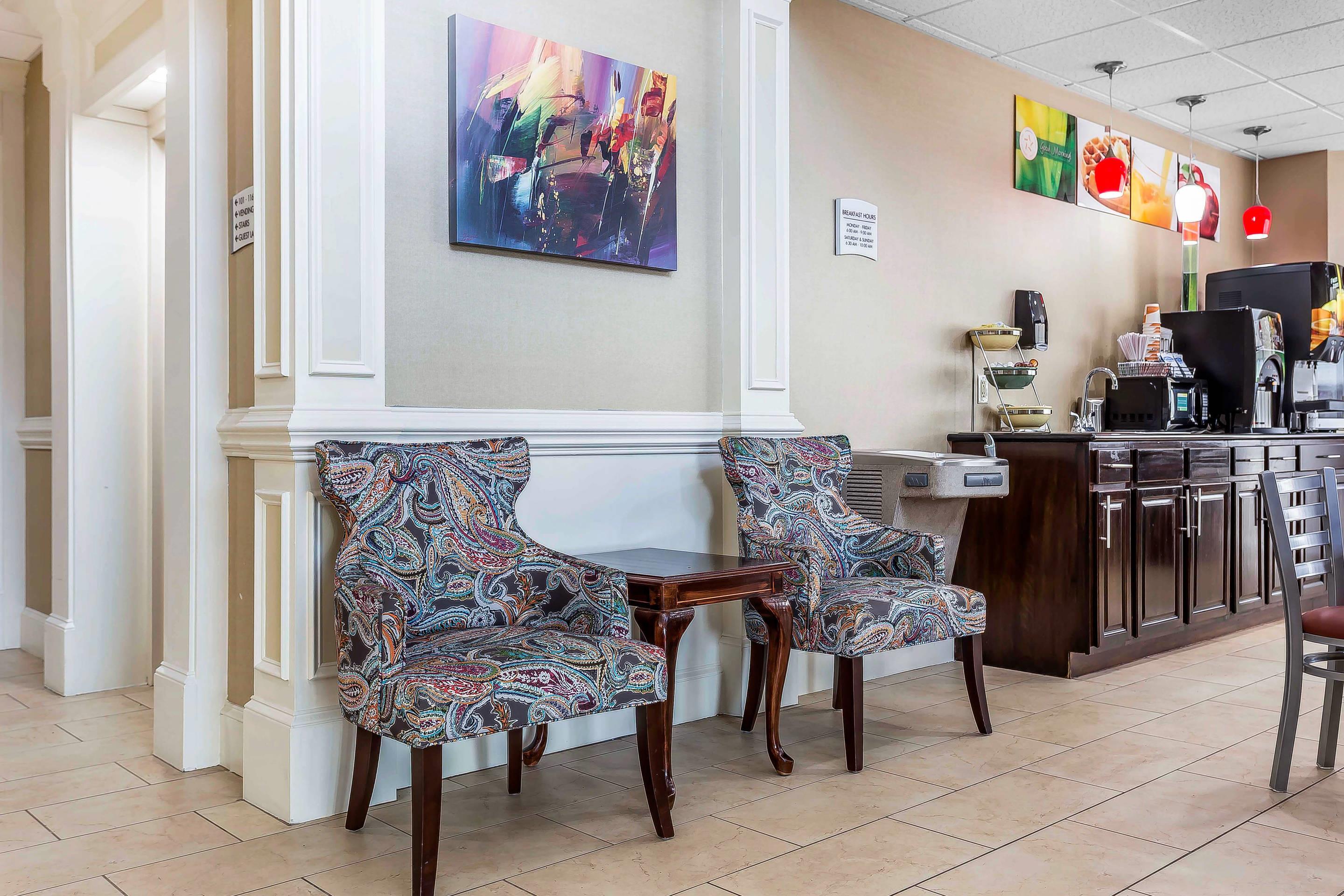 Lobby with sitting area | Quality Inn & Suites