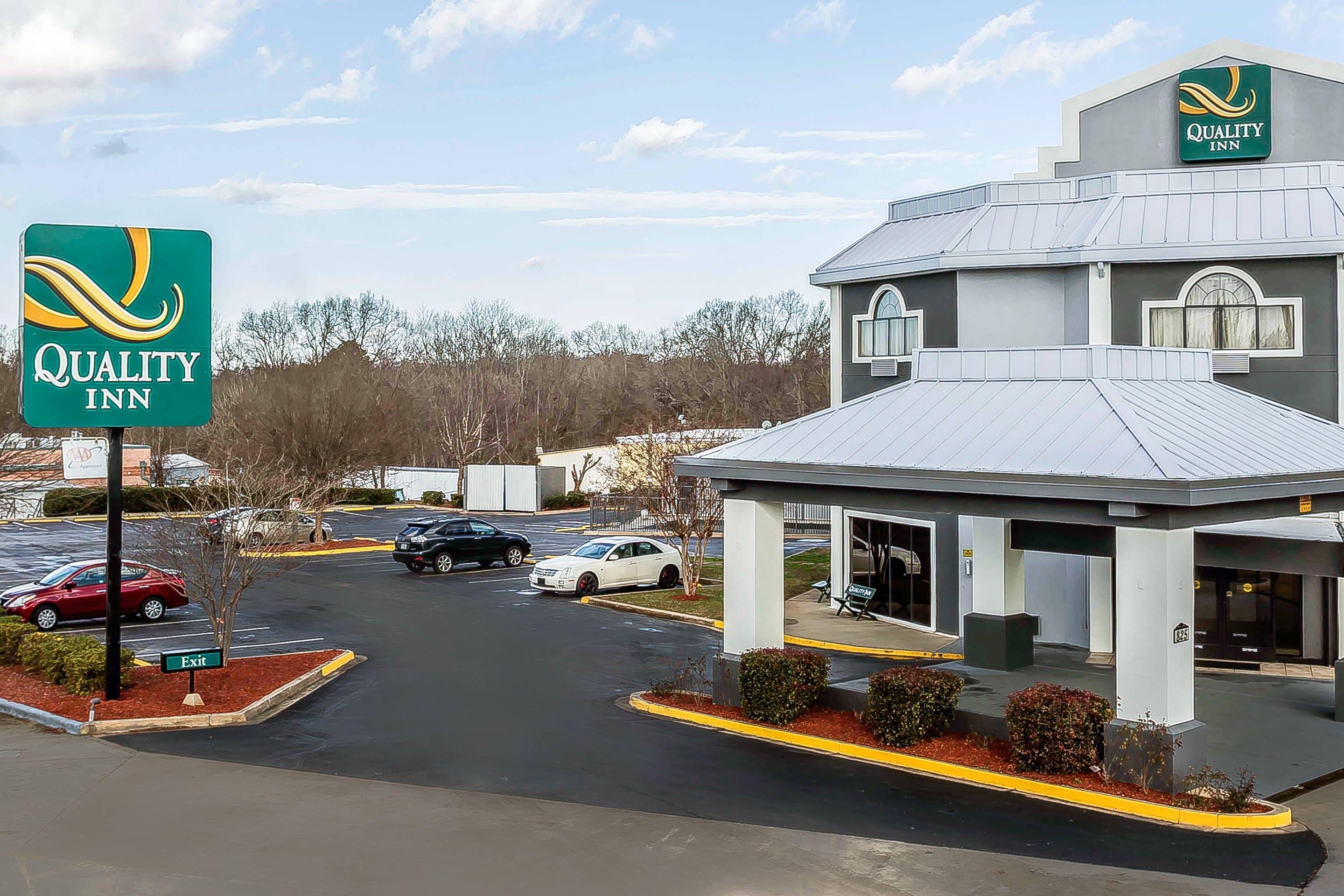 Hotel exterior | Quality Inn & Suites
