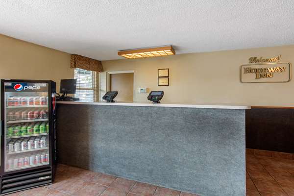  - Rodeway Inn Asheville - I-40, Exit 44