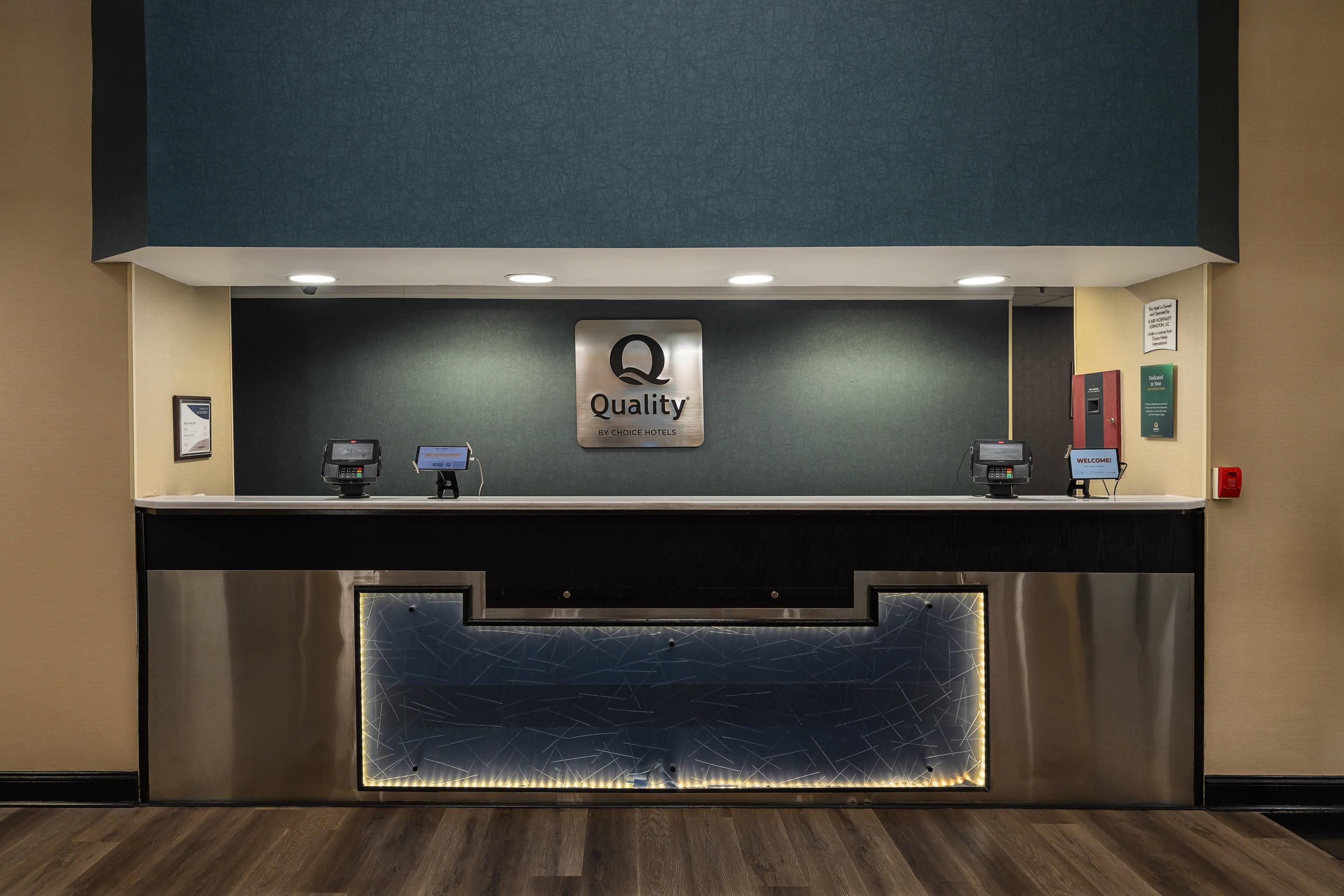 Front desk | Quality Inn & Suites