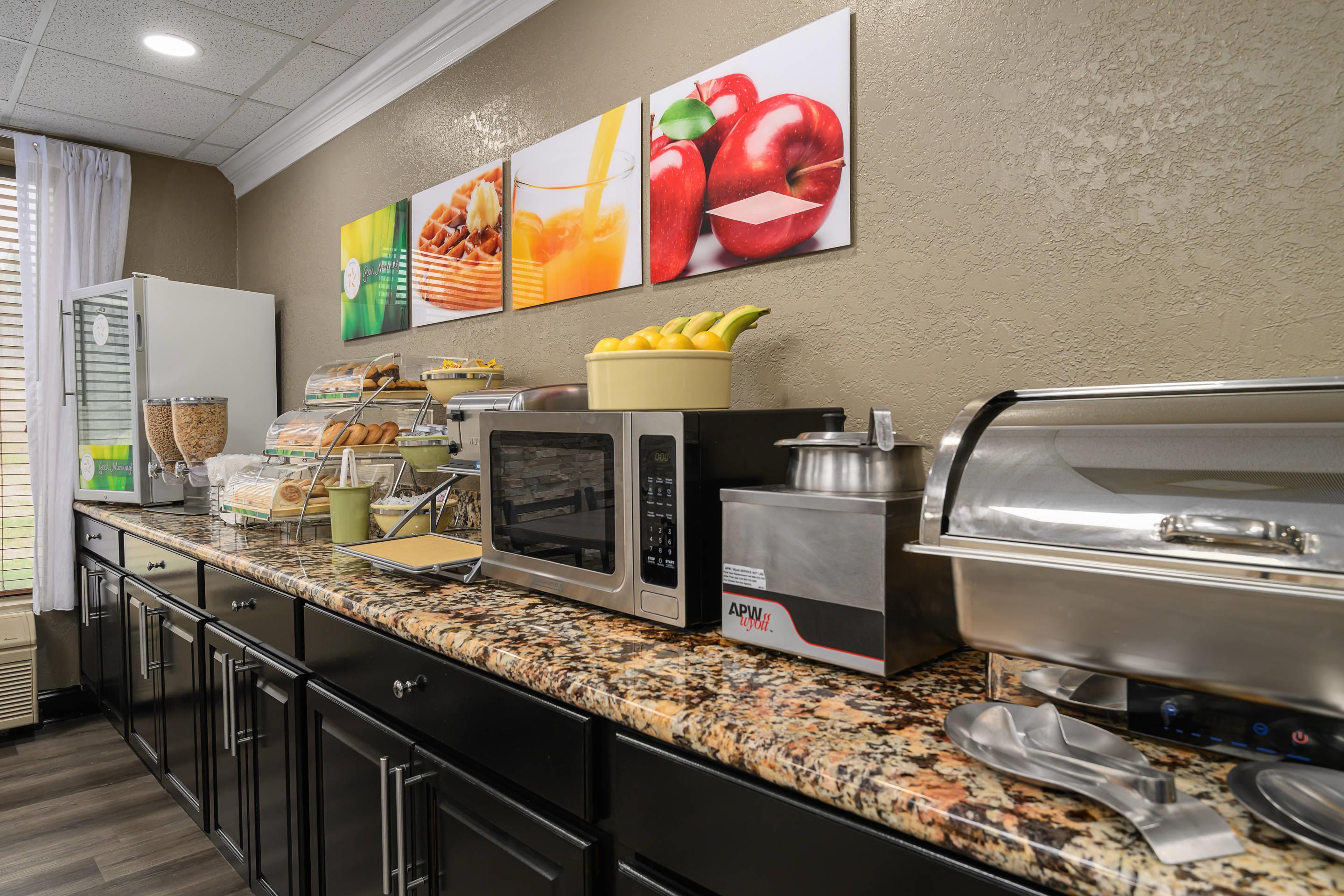 Breakfast area | Quality Inn & Suites