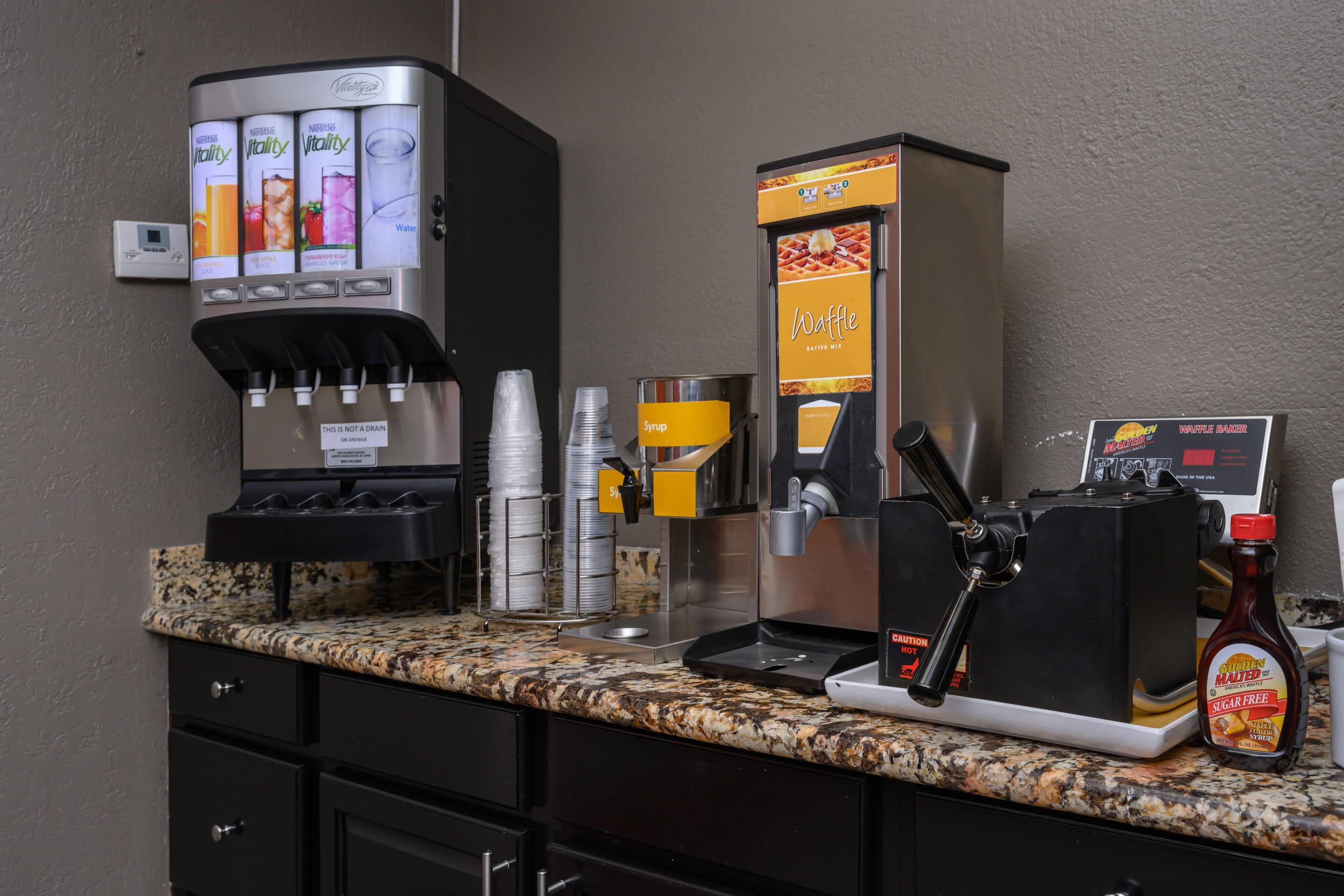 Breakfast area | Quality Inn & Suites