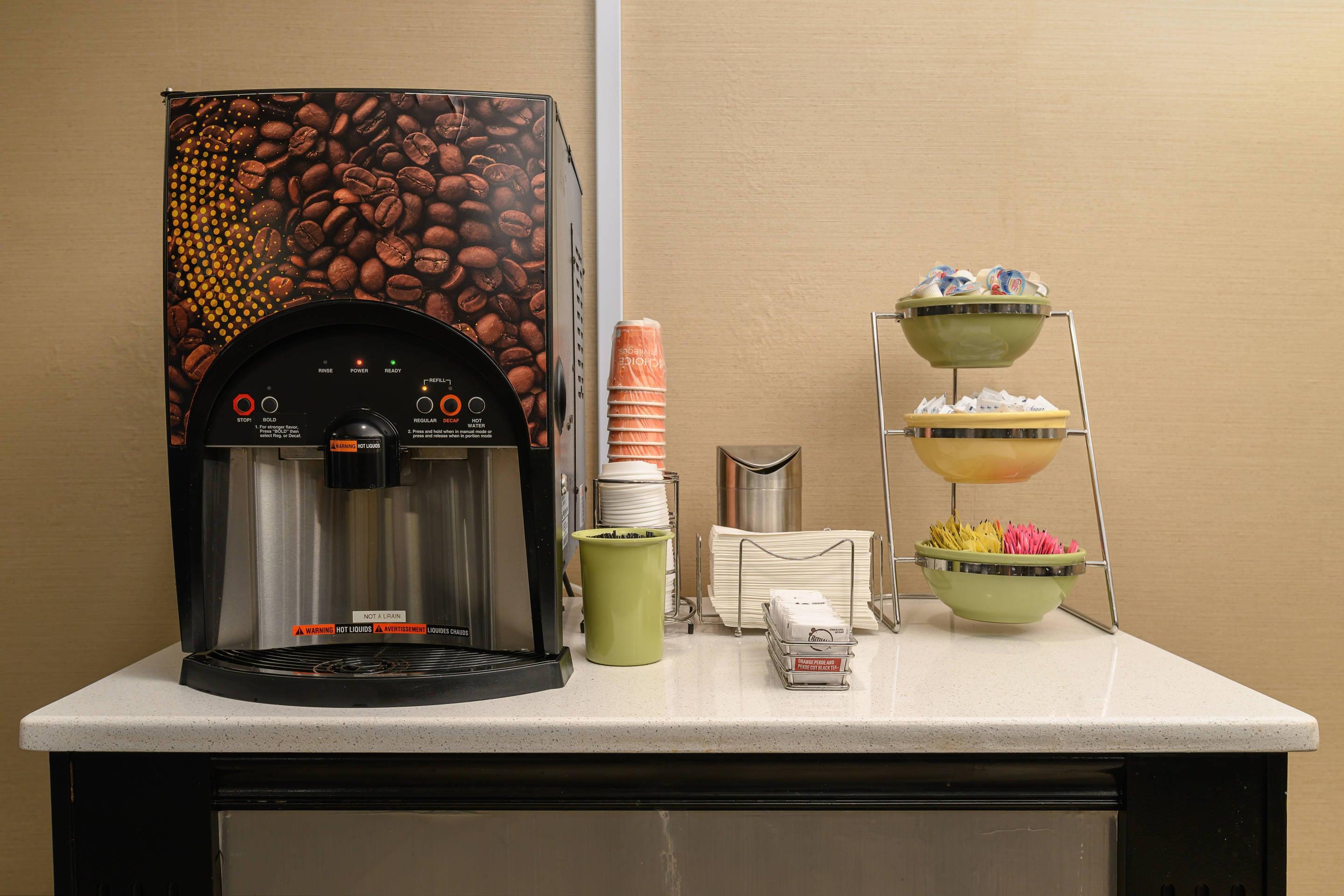 Breakfast area | Quality Inn & Suites