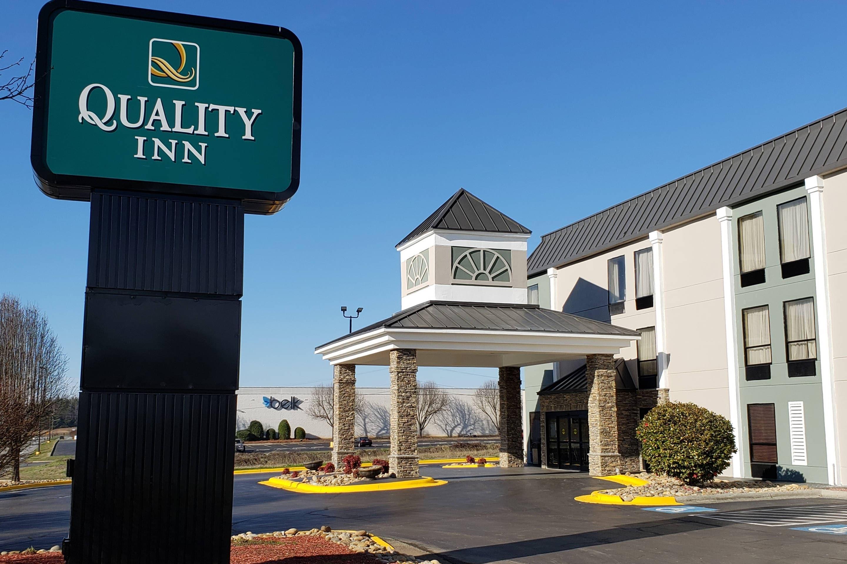 Hotel exterior | Quality Inn & Suites