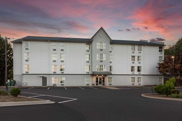 Exterior view - Rodeway Inn & Suites Asheville - I-26, Exit 33