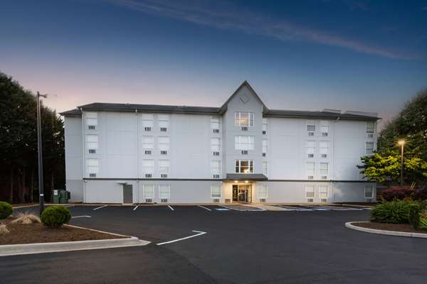 Exterior view - Rodeway Inn & Suites Asheville - I-26, Exit 33