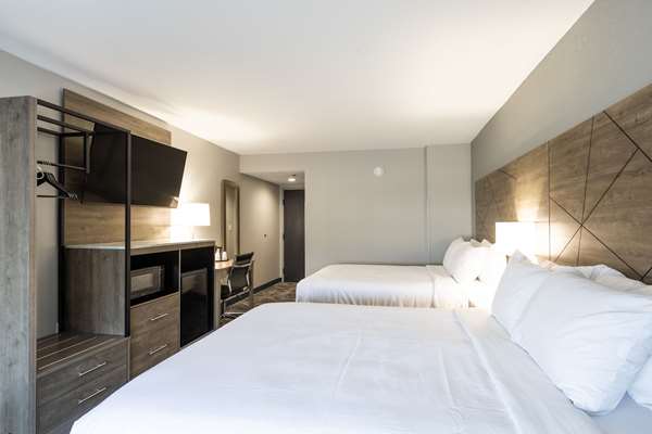 Suite - Rodeway Inn & Suites Asheville - I-26, Exit 33