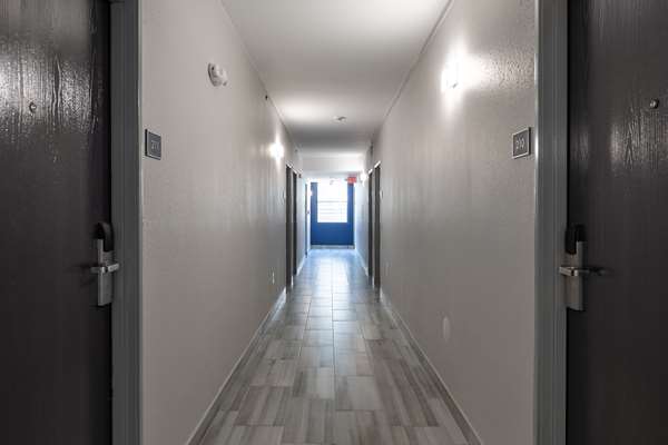  - Rodeway Inn & Suites Asheville - I-26, Exit 33