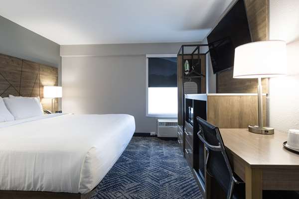  - Rodeway Inn & Suites Asheville - I-26, Exit 33